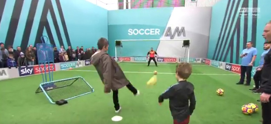 Noel Gallagher and his family take on the Volley Challenge - Soccer AM