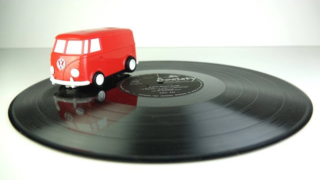 The RECORD RUNNER - Techmoan