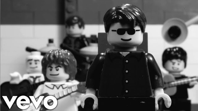 Oasis - Wonderwall Recreated in LEGO