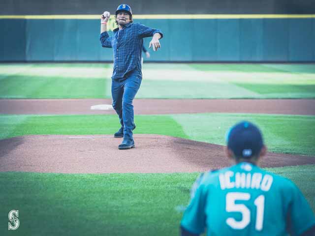 Eddie Vedder and Ichiro at Safeco Field (Seattle, 7/20/2018)