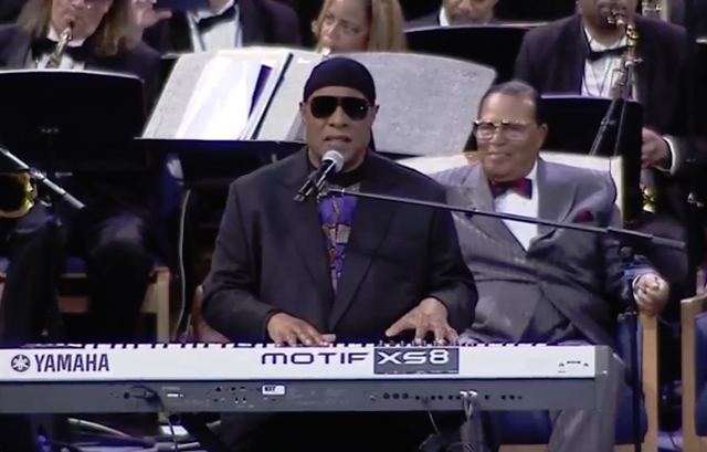 Stevie Wonder pays tribute to Aretha Franklin at her 'Celebration of Life' memorial