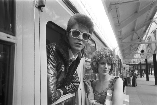 David Bowie With His Wife Angie Bowie at Victoria Station - July 1973