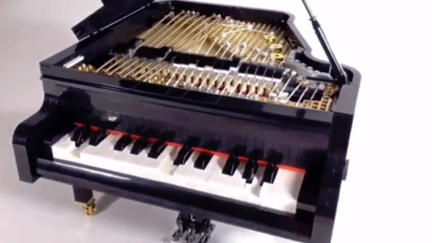 LEGO piano
