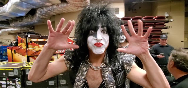 KISS - ONE LAST KISS coming to a city near YOU!