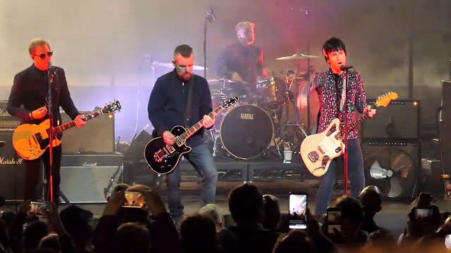 Johnny Marr with Billy Duffy