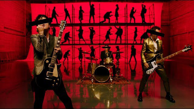Green Day - Father Of All… (Official Music Video)