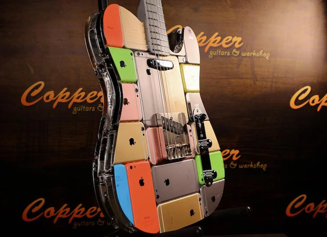 Art Mayer -  Electric Guitar Out of 107 iPhones