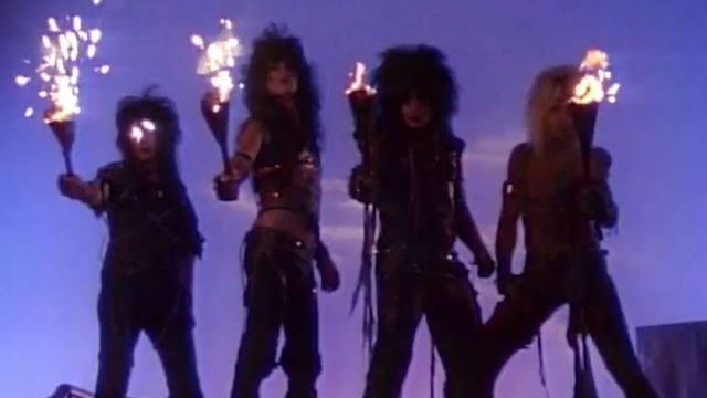 Mötley Crüe - Looks That Kill - 2019 (Official Music Video)