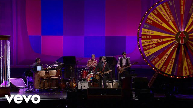 Elvis Costello and the Imposters / Heart Of The City (Live From The Spectacular Spinning Songbook Tour / 2011)