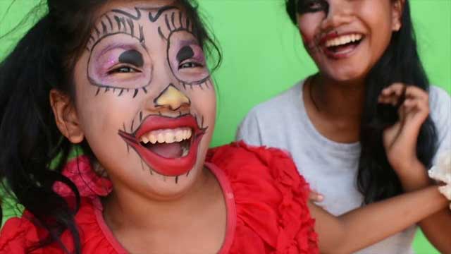 The Kids of Fish Island Community Arts Centre sing Iggy Pop's Monster Men