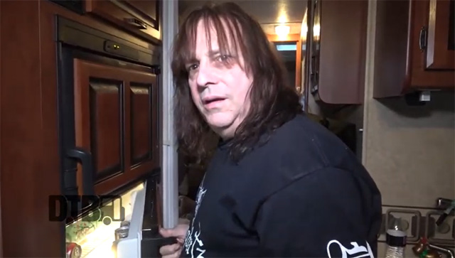 Ross The Boss (of The Dictators, ex- Manowar) - BUS INVADERS Ep. 1586
