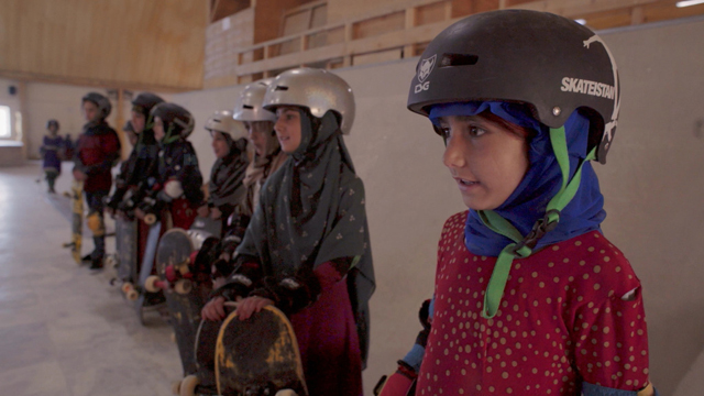 Learning to Skateboard in a Warzone (If You're a Girl) 　(C)A&E IndieFilms