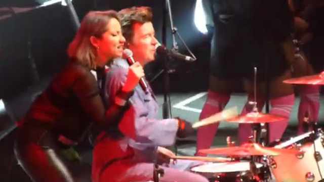 Rick Astley & KT Tunstall - Highway to Hell