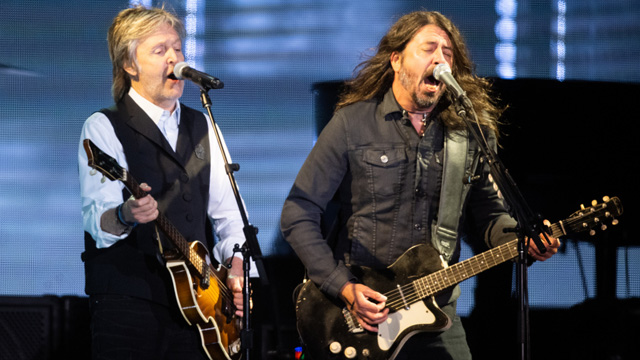 Paul McCartney with Dave Grohl