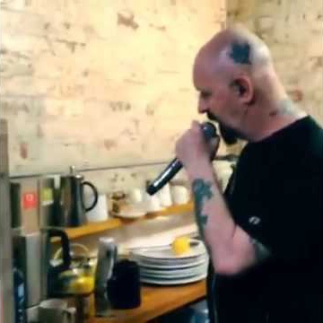 Rob Halford Singing Classic ‘Priest’ Songs While Doing the Dishes