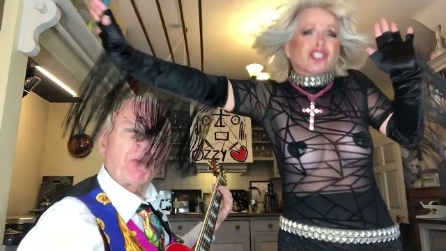 Toyah And Robert's Sunday Lunch - Crazy Train