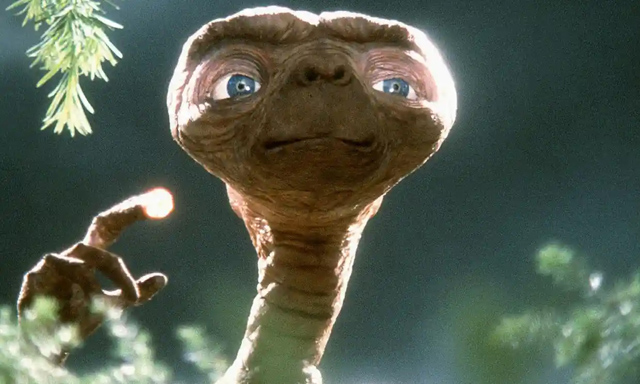 E.T. - Photograph: Cinetext/Universal/Allstar