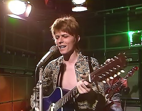 David Bowie - Queen Bitch (Old Grey Whistle Test, 1972)