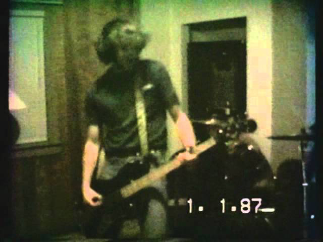 Nirvana live at Krist's mother's house 1988 (Aberdeen Washington)