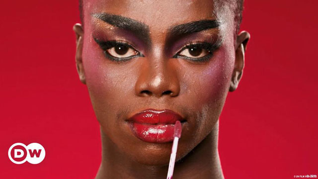 Lipstick: Make-up Power　(C)ARTE G.E.I.E. / RTBF / UN FILM À LA PATTE / PANORAMIQUE TERRE PRODUCTIONS
