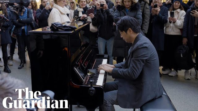 Piano sensation Lang Lang delights audience at St Pancras