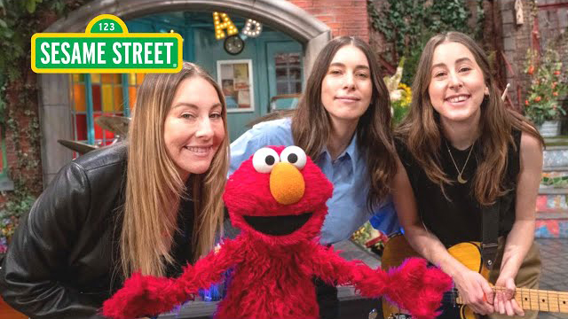 Sesame Street: Elmo Sings ABC Song with HAIM and Friends!