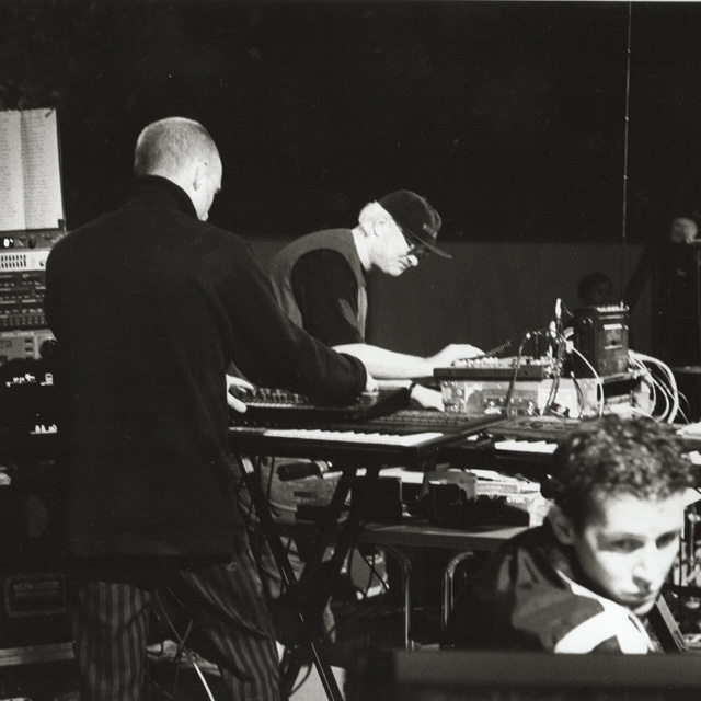 Brian Eno, Holger Czukay & J. Peter Schwalm – SUSHI! ROTI! REIBEKUCHEN!