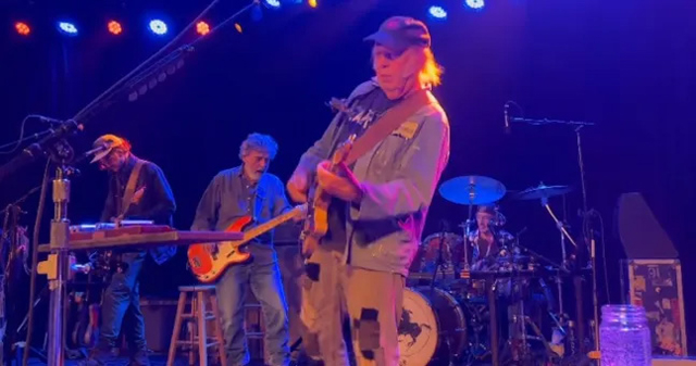 Neil Young & Crazy Horse　9/20/23