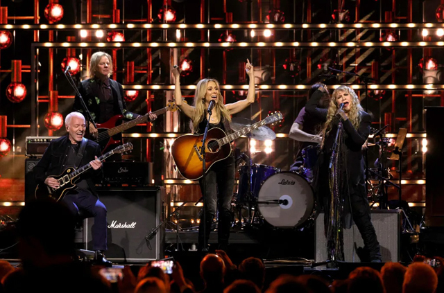 Sheryl Crow, Stevie Nicks, Peter Frampton LIVE NYC 11.04.2023 Photo Credit:Kevin Mazur/Getty Images for The Rock and Roll Hall of Fame