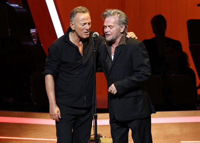John Mellencamp and Bruce Springsteen. 11/6/23 - Jamie McCarthy/Getty Images