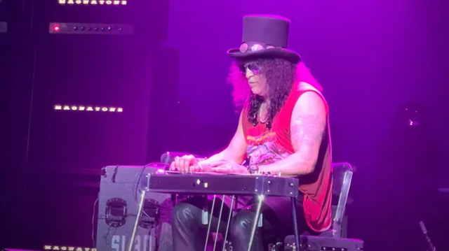 Slash play Pedal Steel Guitars