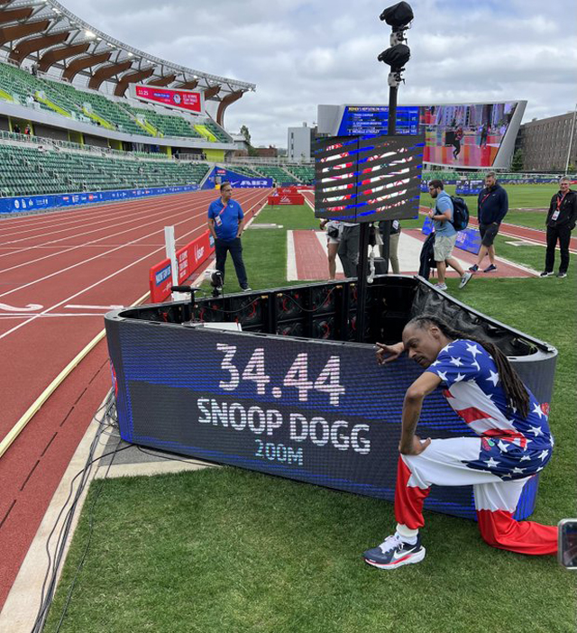 Snoop Dogg Run the 200m Race at the 2024 Summer Olympic Trials