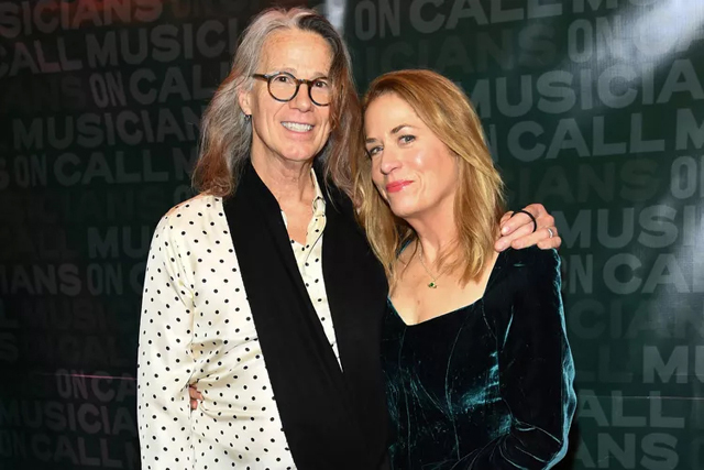 John Cowsill and Vicki Peterson in New York City in December 2023. Photo: Noam Galai/Getty