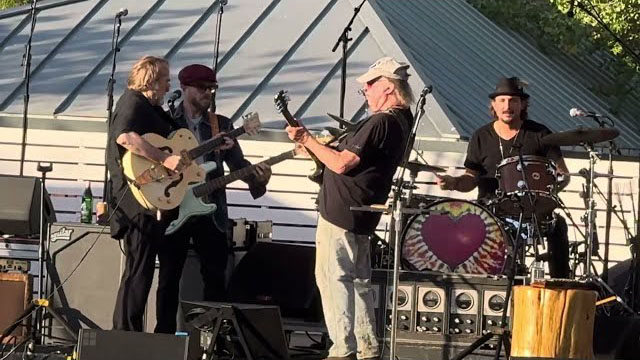 Neil Young & Stephen Stills “Hung Upside Down” 10/05/24 Lake Hughes, CA Harvest Moon Benefit