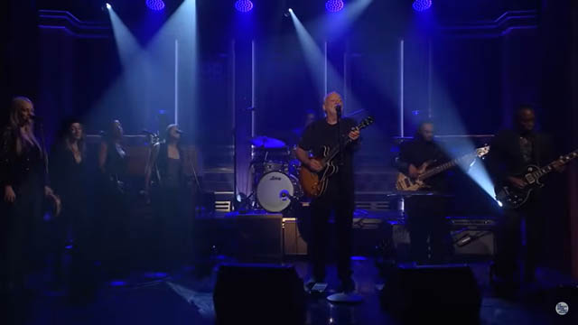 David Gilmour and The Roots | The Tonight Show Starring Jimmy Fallon