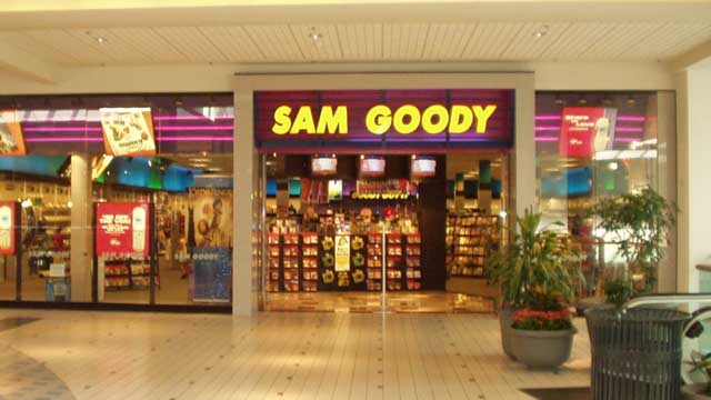 A Sam Goody store in 2004, photo via Wikimedia Commons