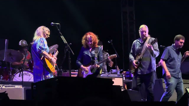 Tedeschi Trucks Band and Bonnie Raitt 2025