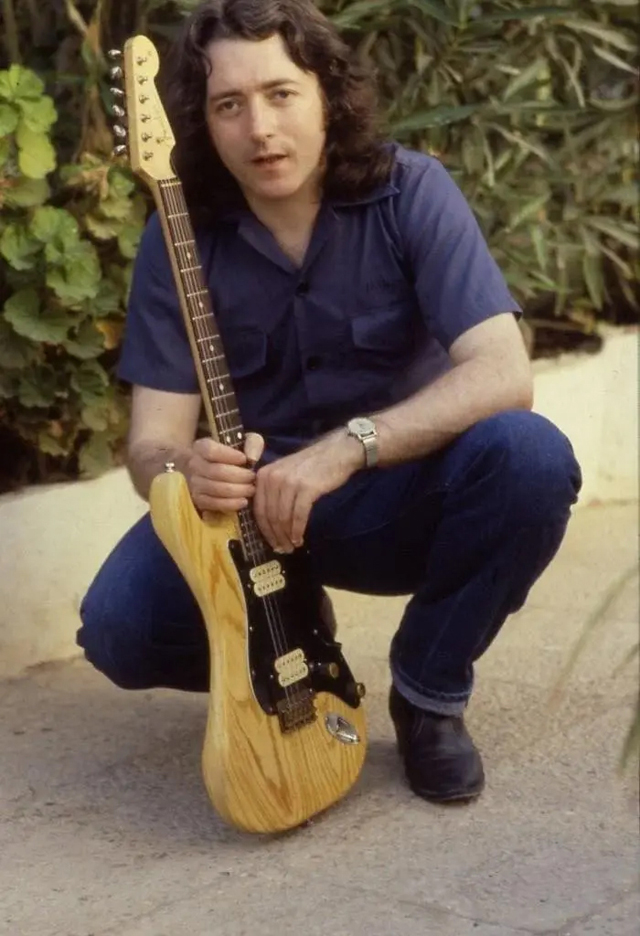 Rory Gallagher: A Dave Edwards Custom Stratocaster-Style Electric Guitar (Image credit: Bonhams Auctions)