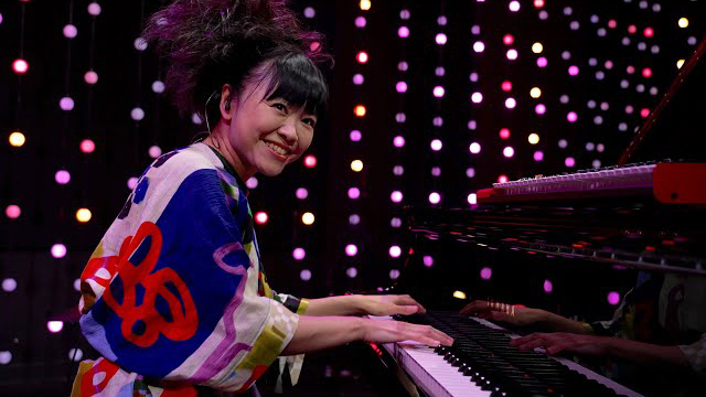 Hiromi’s Sonicwonder - OUT THERE Strollin' (Live on KEXP)