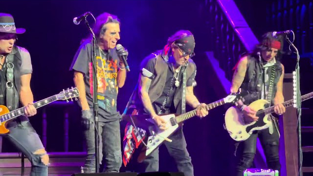 Alice Cooper + Johnny Depp - Paranoid - O2 London July 25 2025