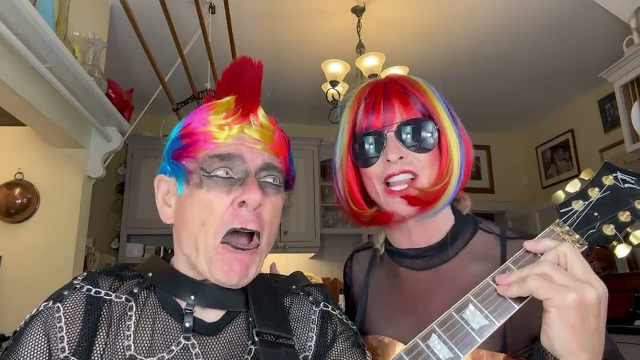 Toyah and Robert's Sunday Lunch - Yummy Yummy Yummy