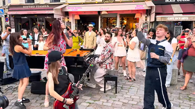 Julien Cohen - Bohemian Rhapsody Flashmob
