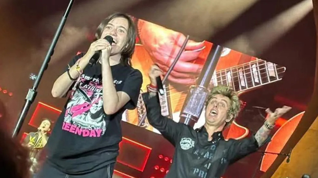 Green Day with Argyle (Live in Chicago at Riot Fest 2025)