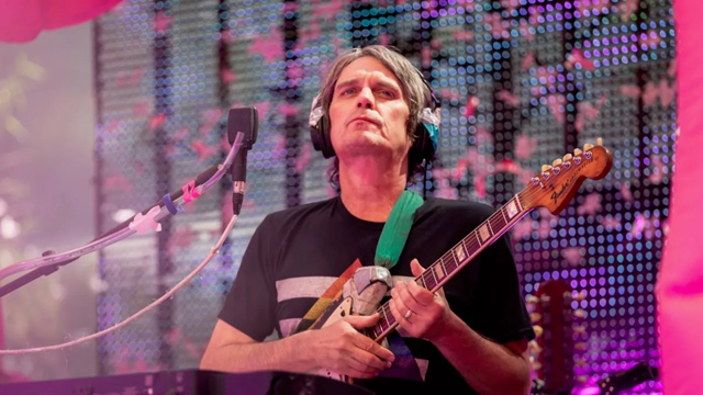 Steven Drozd, photo by Miikka Skaffari/Getty Images)