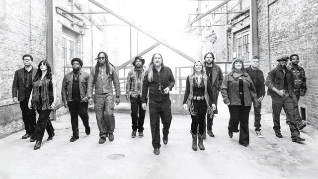 Tedeschi Trucks Band, photo by Chapman Baehler