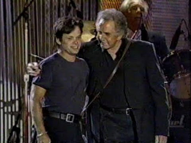 John Mellencamp Perform With Johnny Cash at the Rock & Roll Hall of Fame 1995