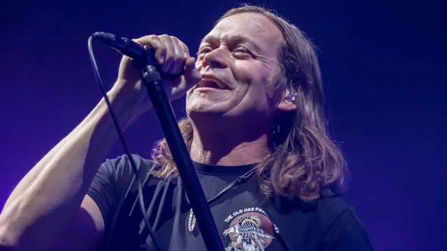 3 Doors Down’s Brad Arnold, photo by Rodrigo Fredes