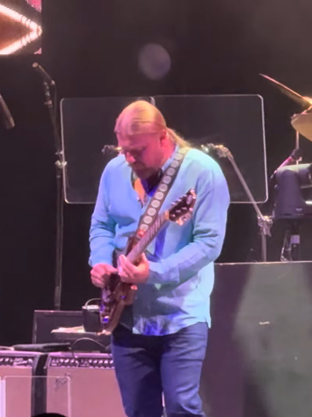 Tedeschi Trucks Band (Derek playing Tiger) 3-13-26 Beacon Theater, NYC