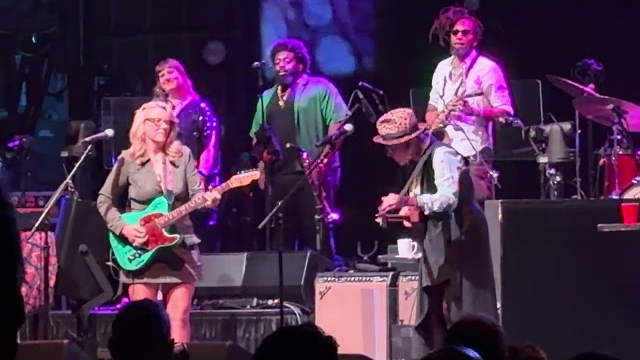 Tedeschi Trucks Band with Cyndi Lauper - The Beacon NYC 3/21/26